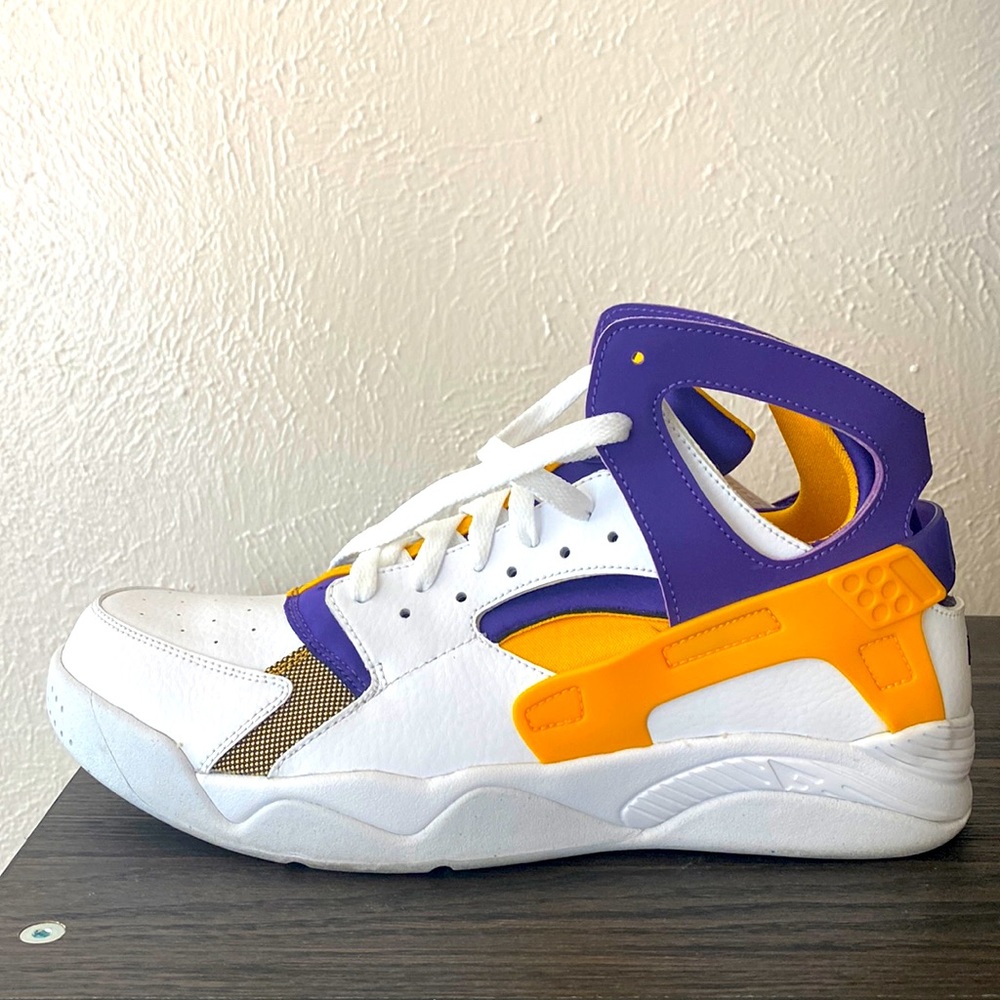 Nike Air flight huarache “Lakers” size 12 Used ** Box condition poor**